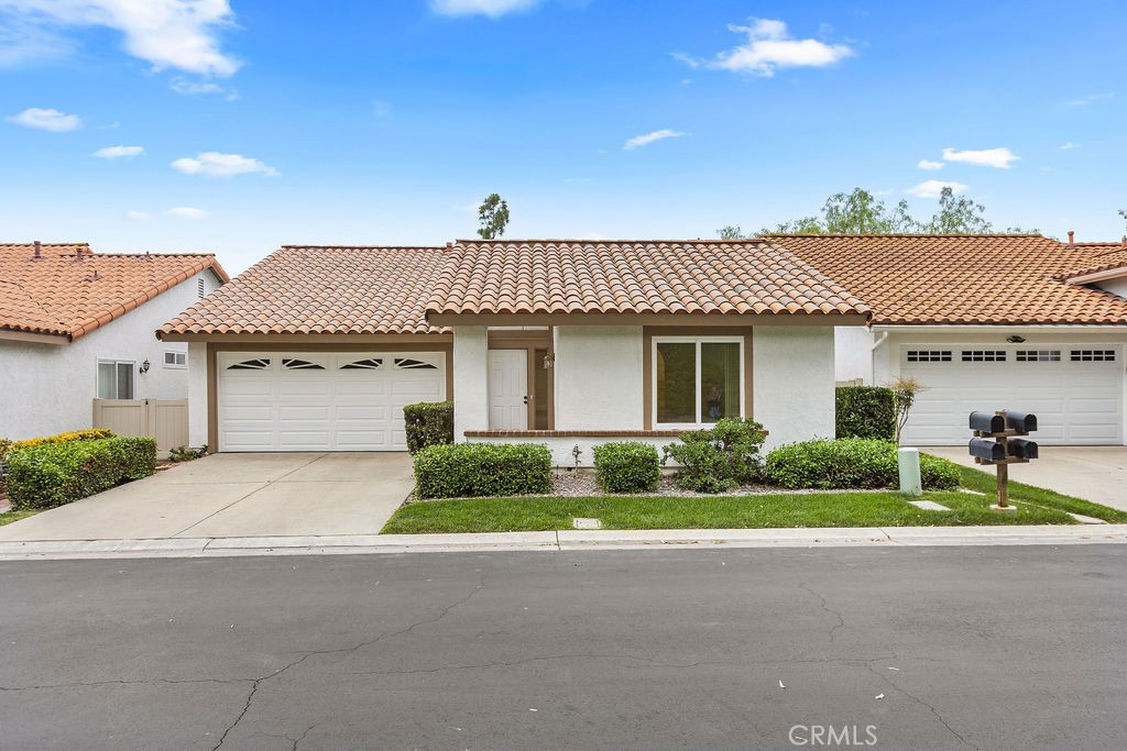 Welcome Home to 28133 Espinoza! - 28133 Espinoza, Mission Viejo CA 92692 - photo 1