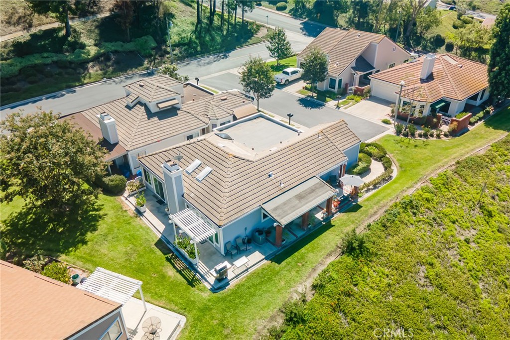 Great location - 28149 Manchuca, Mission Viejo CA 92692 - photo 6