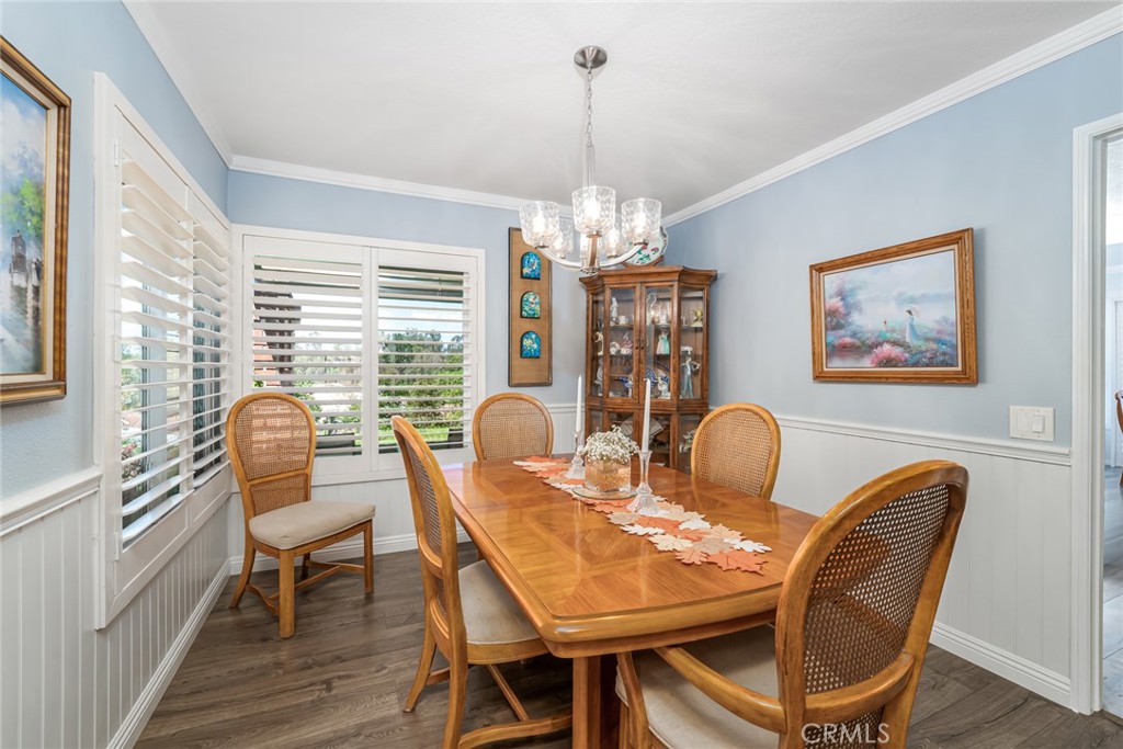 Dining area for 8-12 for family gatherings - 28149 Manchuca, Mission Viejo CA 92692 - photo 12