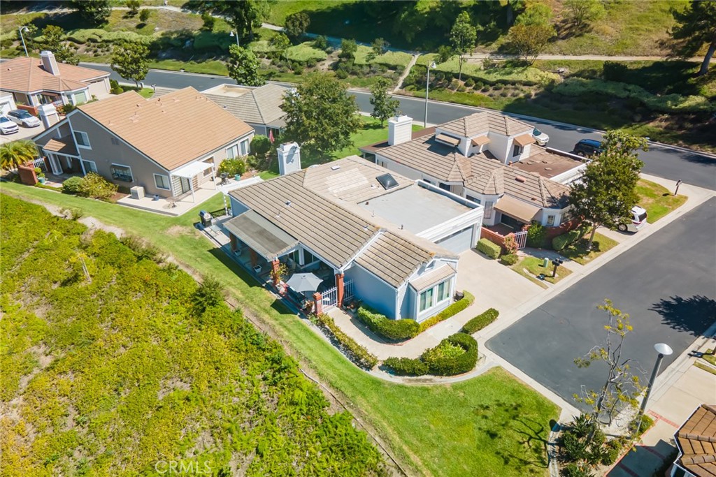 Great location - 28149 Manchuca, Mission Viejo CA 92692 - photo 32