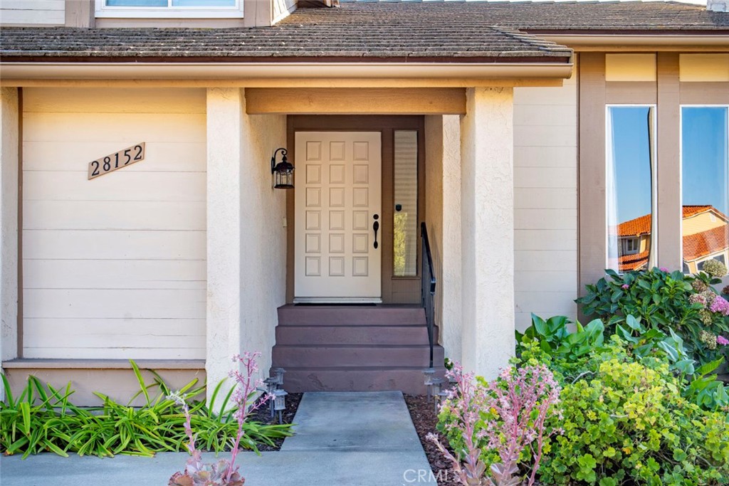 Welcome home! - 28152 Amable, Mission Viejo CA 92692 - photo 3