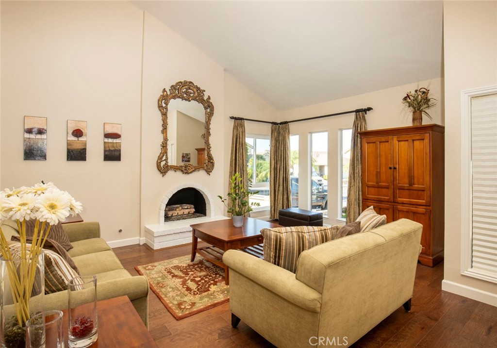Living room with fireplace - 28152 Amable, Mission Viejo CA 92692 - photo 5