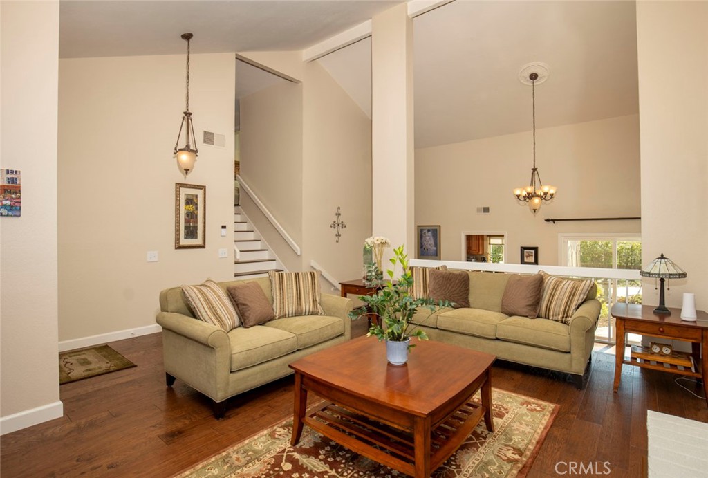 Engineered hardwood floors - 28152 Amable, Mission Viejo CA 92692 - photo 7