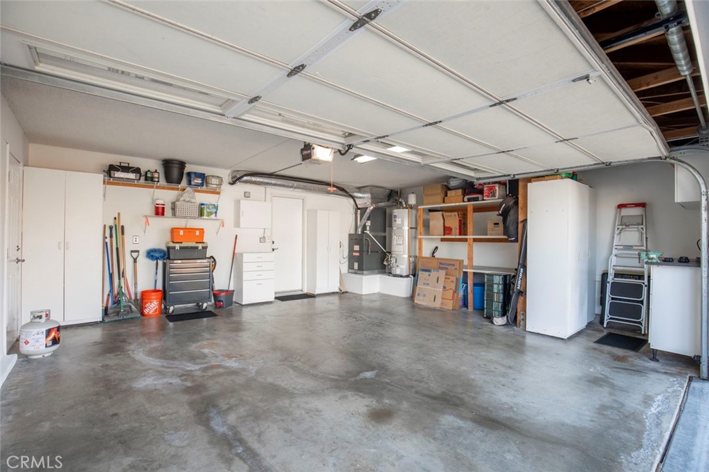 immaculate 2 car garage - 28152 Amable, Mission Viejo CA 92692 - photo 29