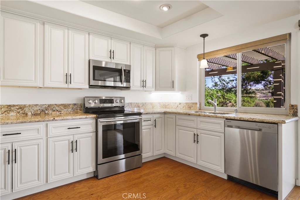 28152 Via Bonalde, Mission Viejo CA 92692 - photo 12