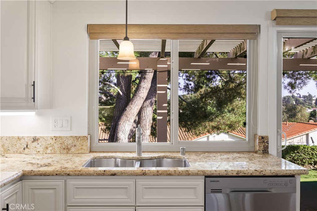 28152 Via Bonalde, Mission Viejo CA 92692 - photo 13