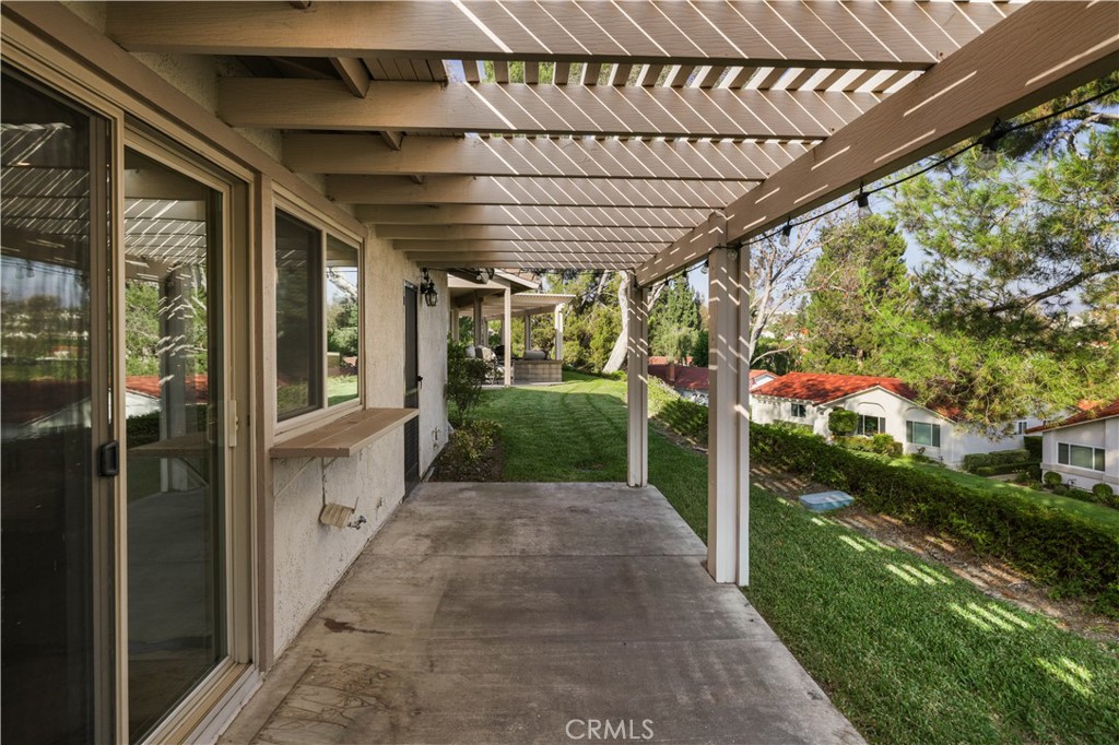 28152 Via Bonalde, Mission Viejo CA 92692 - photo 24