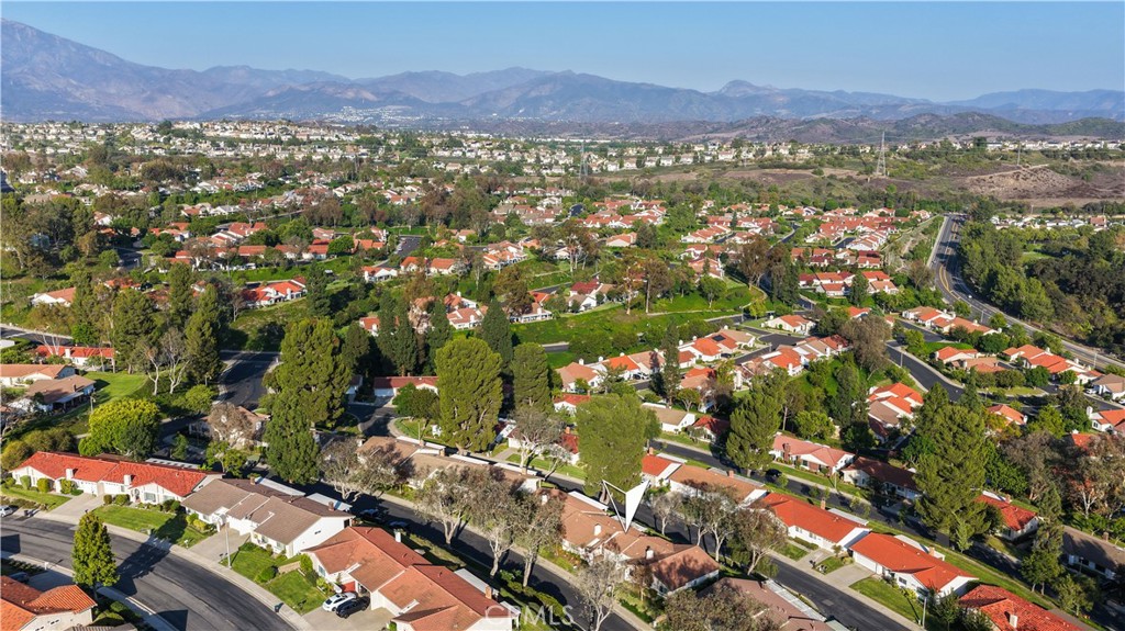 28152 Via Bonalde, Mission Viejo CA 92692 - photo 46