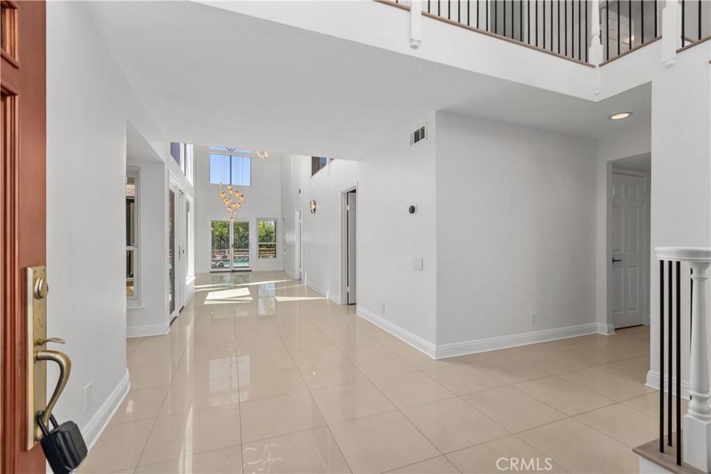 28171 Tinajo, Mission Viejo CA 92692 - photo 4