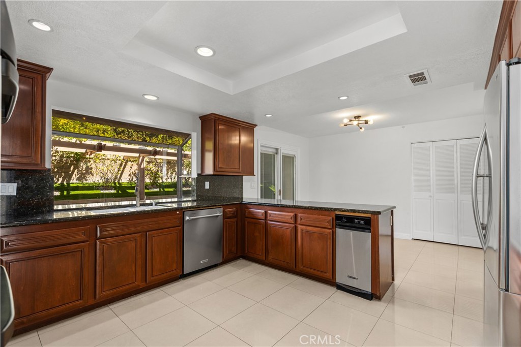 28171 Tinajo, Mission Viejo CA 92692 - photo 10