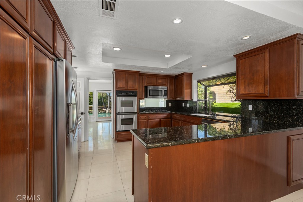 28171 Tinajo, Mission Viejo CA 92692 - photo 11