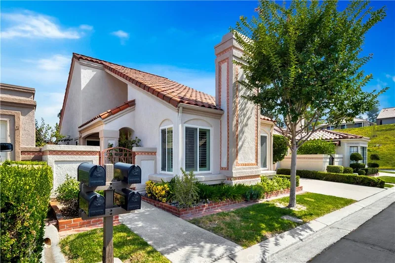 28229 Nebrija, Mission Viejo, CA 92692
