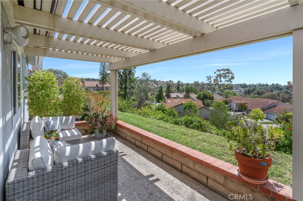 28266 Yanez, Mission Viejo CA 92692 - photo 1