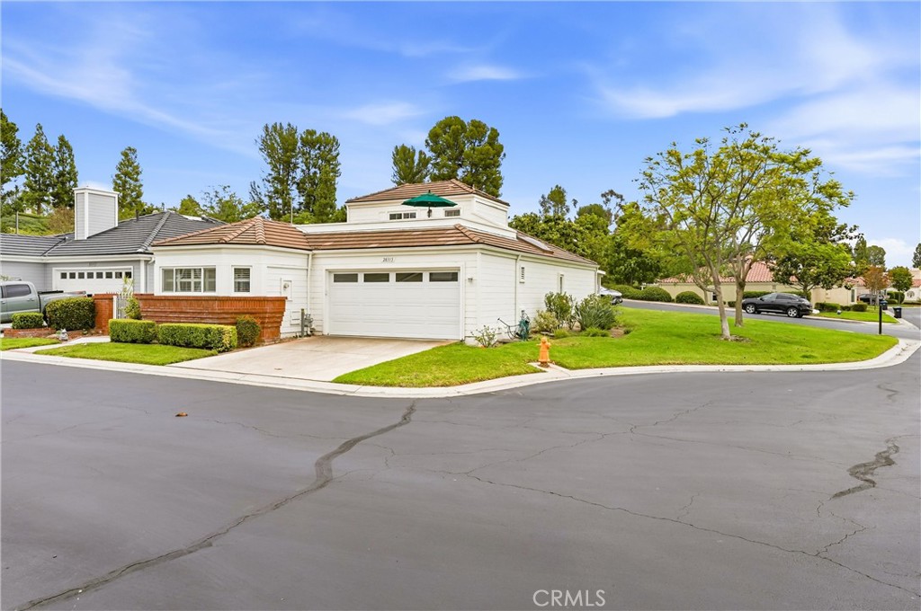 28315 Alava, Mission Viejo CA 92692 - photo 2