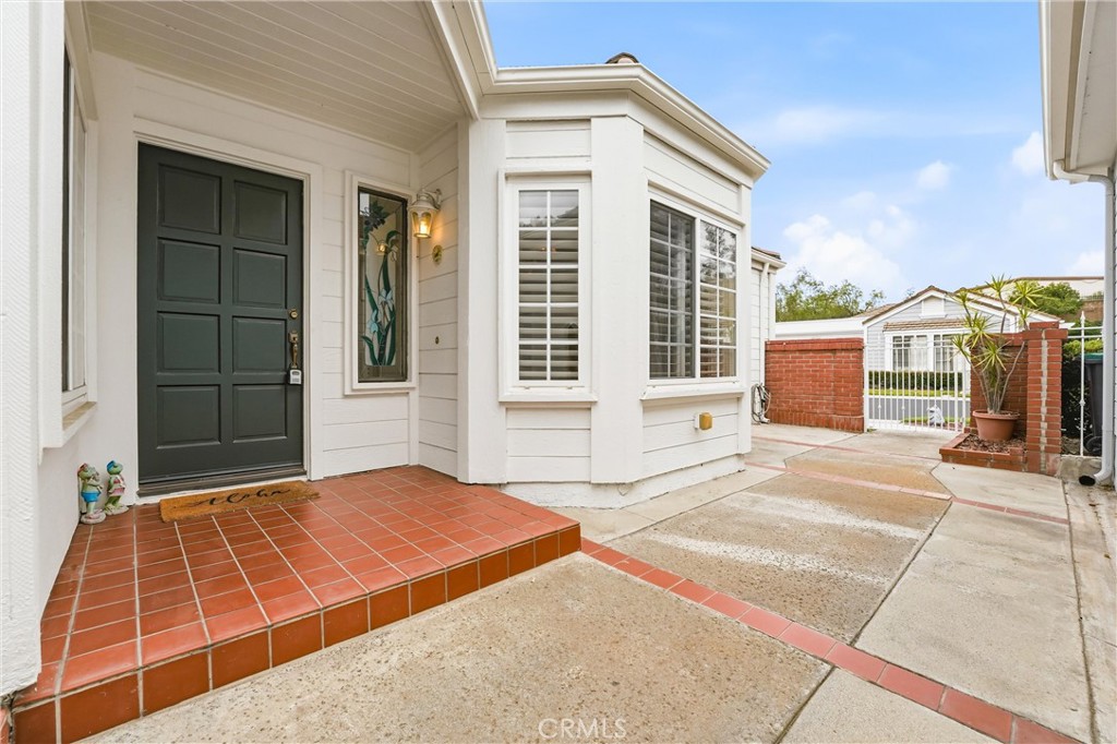 28315 Alava, Mission Viejo CA 92692 - photo 3