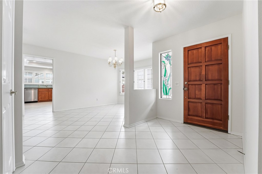28315 Alava, Mission Viejo CA 92692 - photo 4