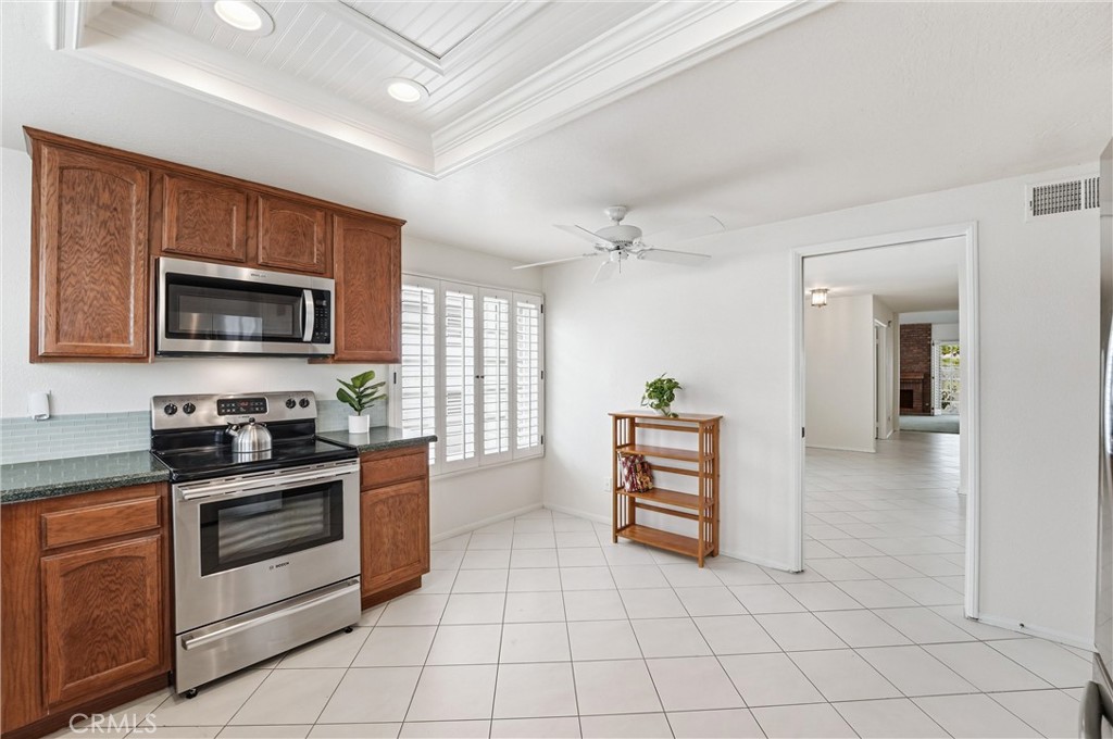 28315 Alava, Mission Viejo CA 92692 - photo 10