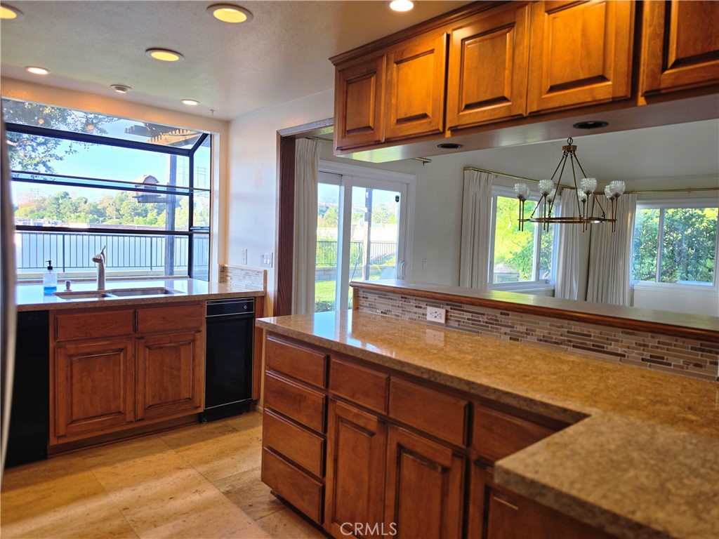 Open kitchen - 28383 ALAVA, Mission Viejo CA 92692 - photo 9