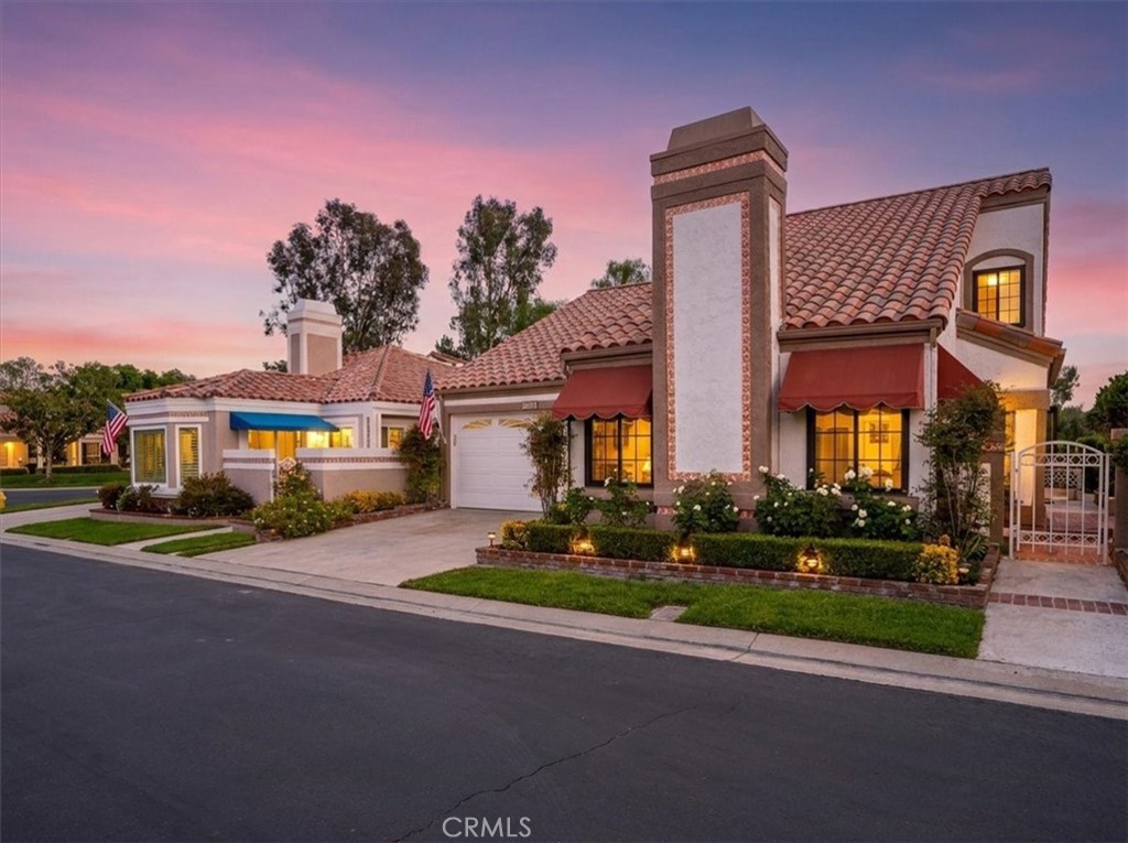 28391 Borgona, Mission Viejo CA 92692 - photo 2