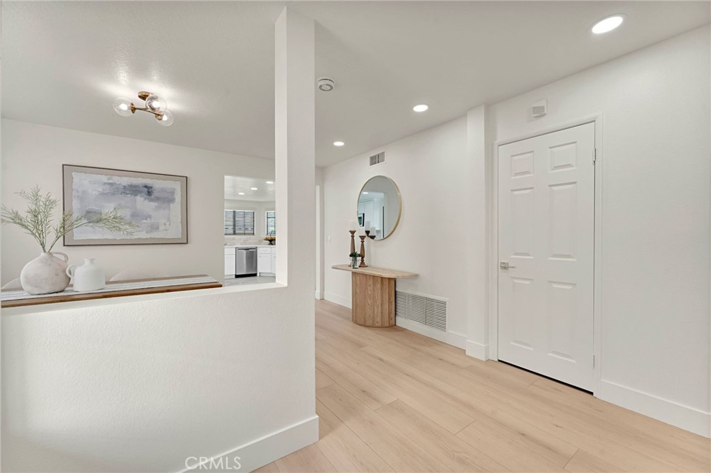 28404 Buena Vis, Mission Viejo CA 92692 - photo 4