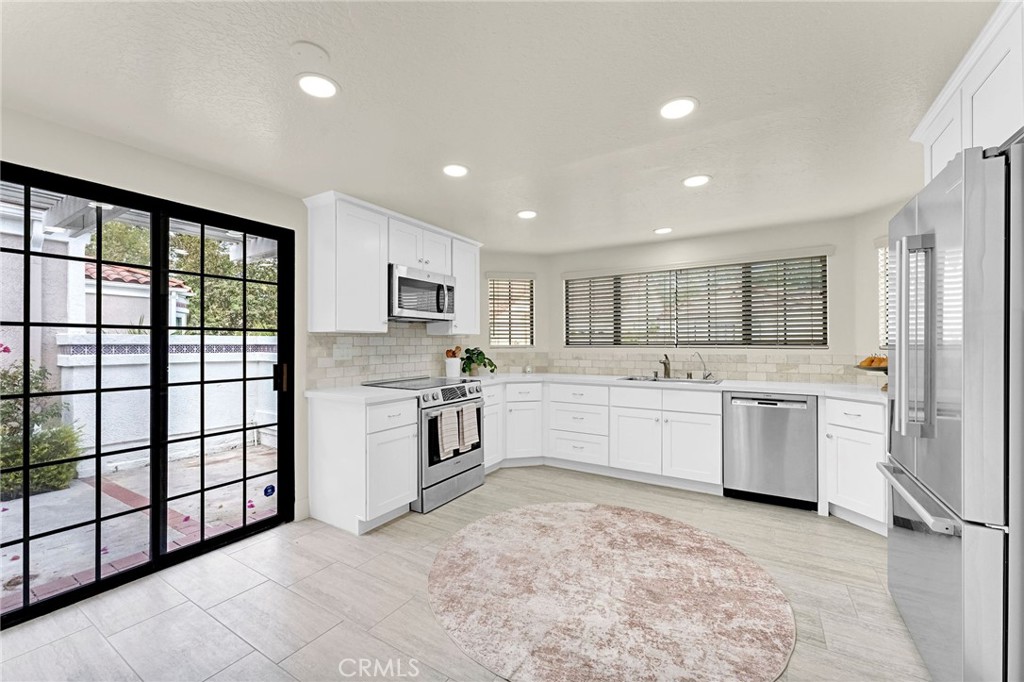 28404 Buena Vis, Mission Viejo CA 92692 - photo 10