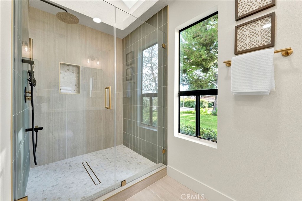 28404 Buena Vis, Mission Viejo CA 92692 - photo 25