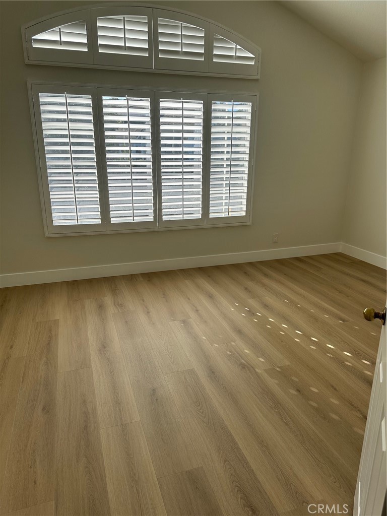 Large Bedroom #3 en-suite - 28451 Fieldbrook, Mission Viejo CA 92692 - photo 29