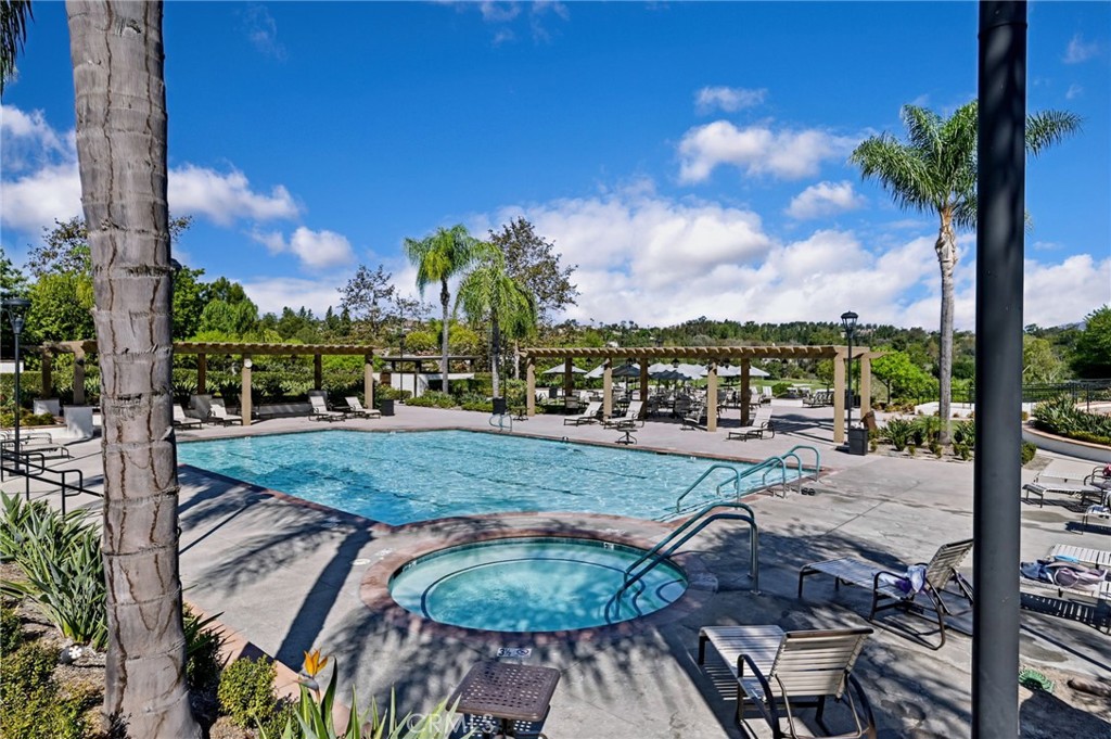 clubhouse pool and hot tub - 28546 Cano, Mission Viejo CA 92692 - photo 30