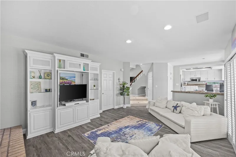 28761 Hedgerow, Mission Viejo, CA 92692