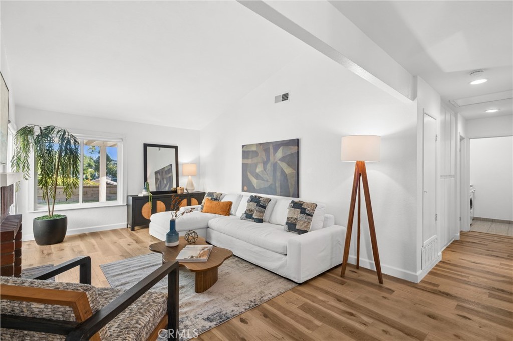 Living room - 28802 Tomelloso, Mission Viejo CA 92692 - photo 5