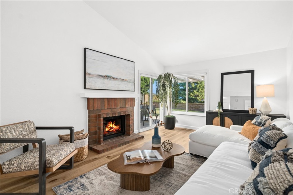 Living room - 28802 Tomelloso, Mission Viejo CA 92692 - photo 7