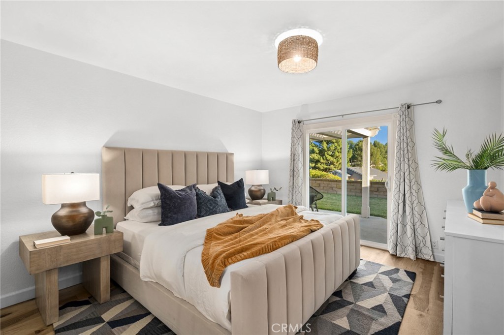 Primary Bedroom w/chic lighting - 28802 Tomelloso, Mission Viejo CA 92692 - photo 15