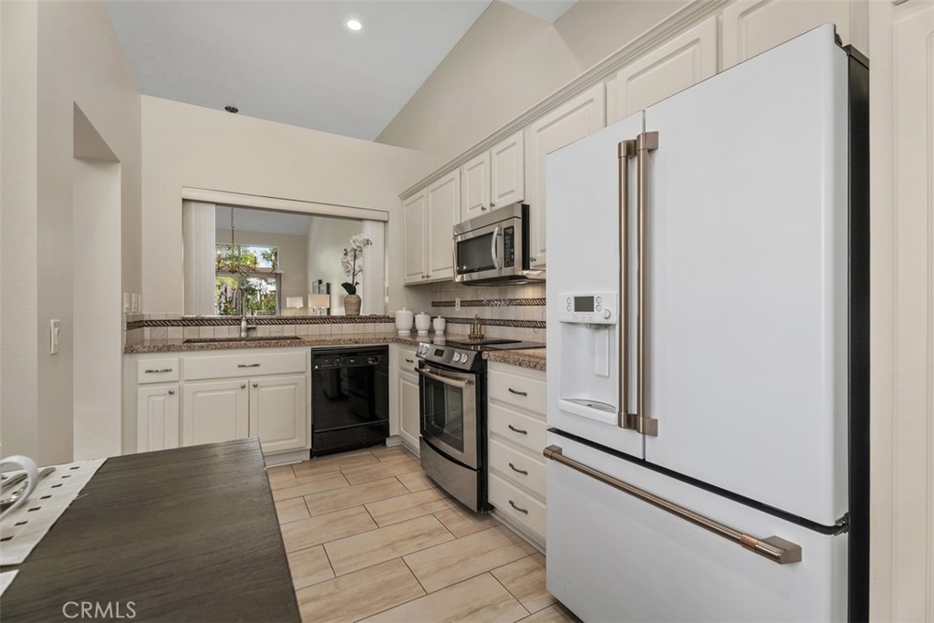 28825 Paseo Campana, Mission Viejo CA 92692 - photo 10