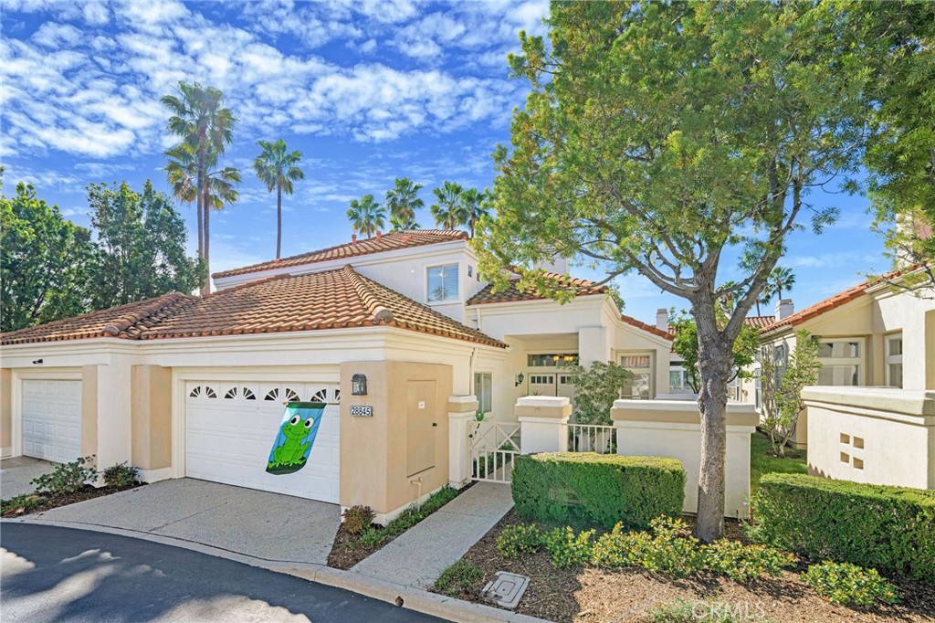 Welcome to this delightful home! - 28845 San Simeon, Mission Viejo CA 92692 - photo 1
