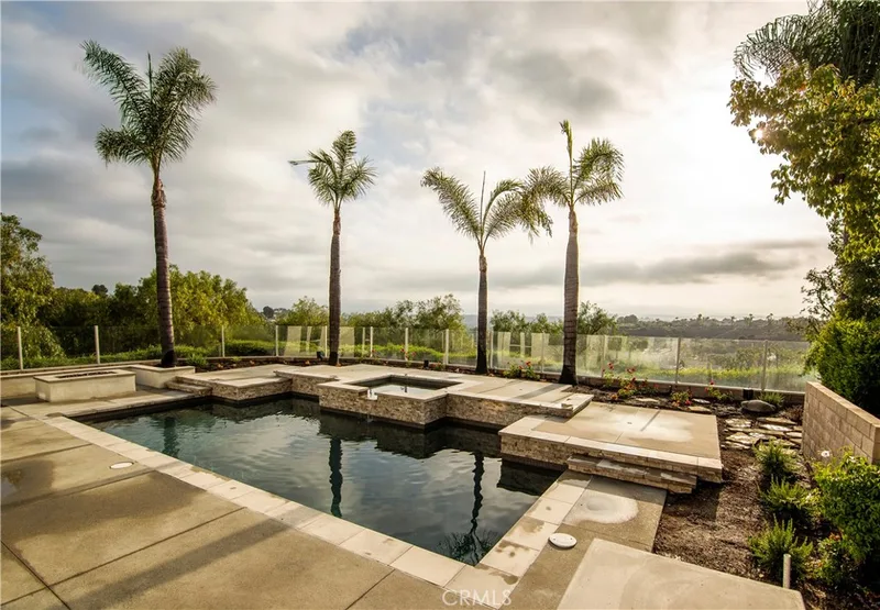 30 Skycrest, Mission Viejo, CA 92692