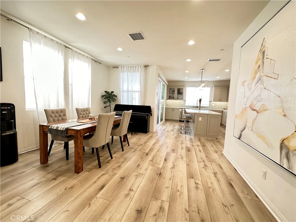 35 Hideaway, Mission Viejo CA 92692 - photo 1