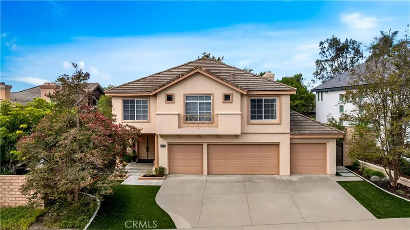 35 Rimani Drive, Mission Viejo, CA 92692
