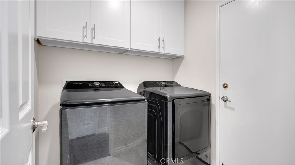 Downstairs laundry room - 43 Cantata, Mission Viejo CA 92692 - photo 32