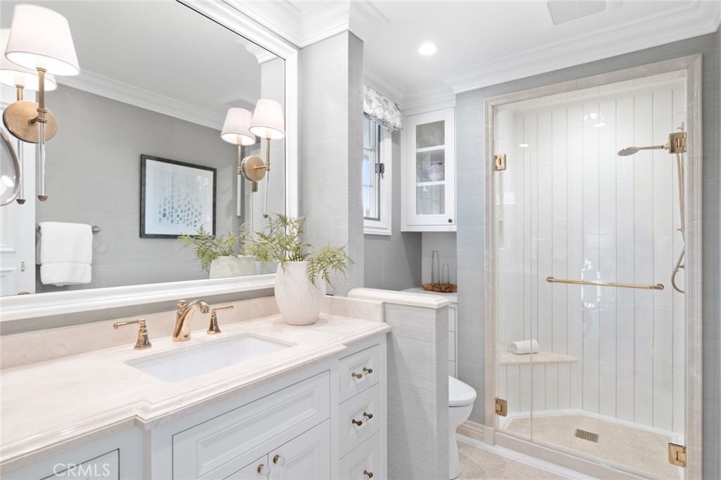 En-suite bathroom to bedroom #5 - 1 Cypress Point Lane, Newport Beach CA 92660 - photo 30
