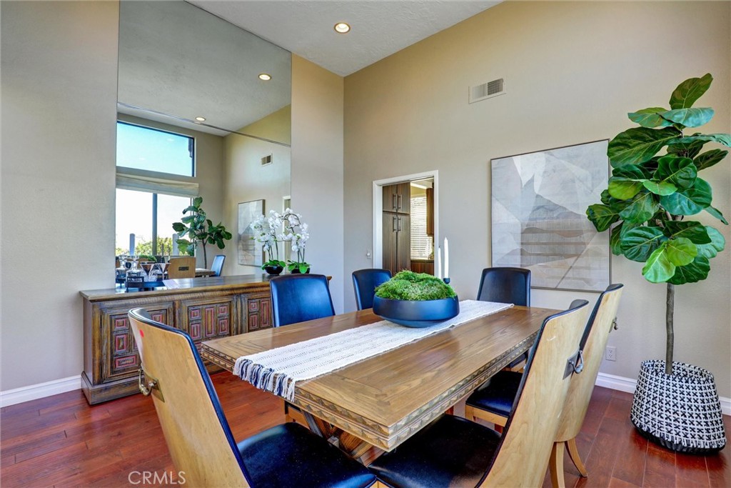 Dining room - 1 Saint Tropez, Newport Beach CA 92660 - photo 18