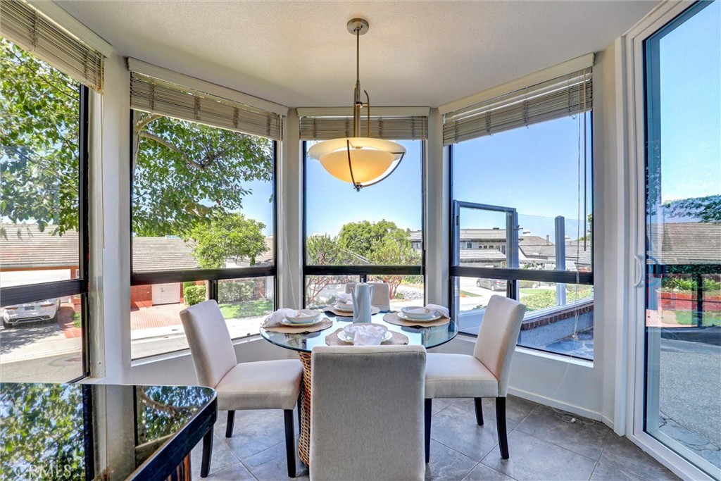 Breakfast nook - 1 Saint Tropez, Newport Beach CA 92660 - photo 23