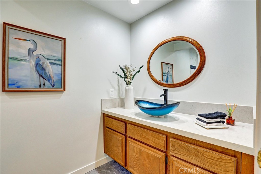 Downstairs full bath - 1 Saint Tropez, Newport Beach CA 92660 - photo 32