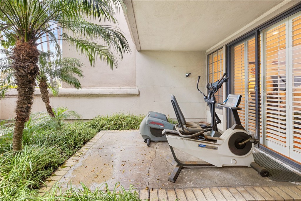 1 Sea Cove Lane, Newport Beach CA 92660 - photo 27