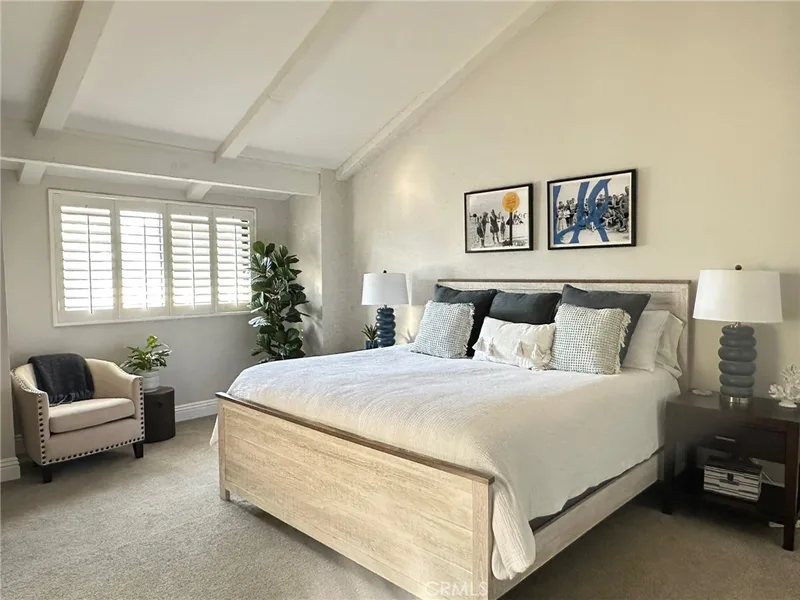 1 Windsong Court, Newport Beach, CA 92663