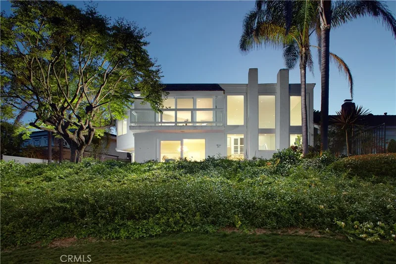 10 Rue Grand Ducal, Newport Beach, CA 92660