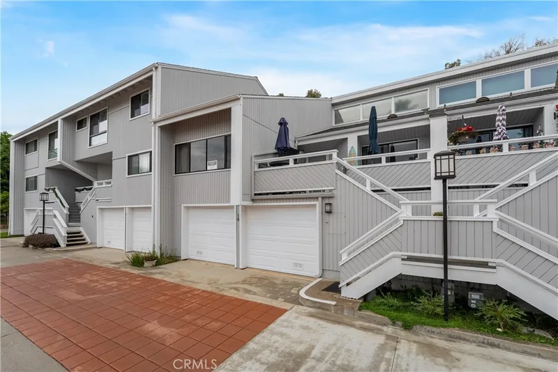 10 Serena Court, Newport Beach, CA 92663