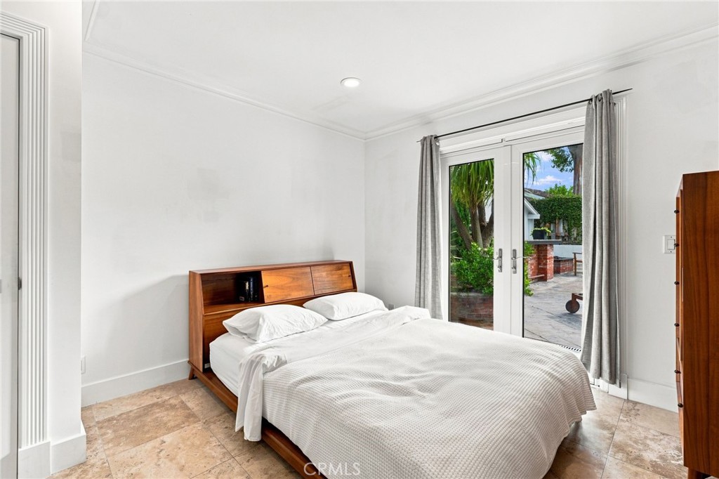 Guest Bedroom - 1000 Dover Drive, Newport Beach CA 92660 - photo 31