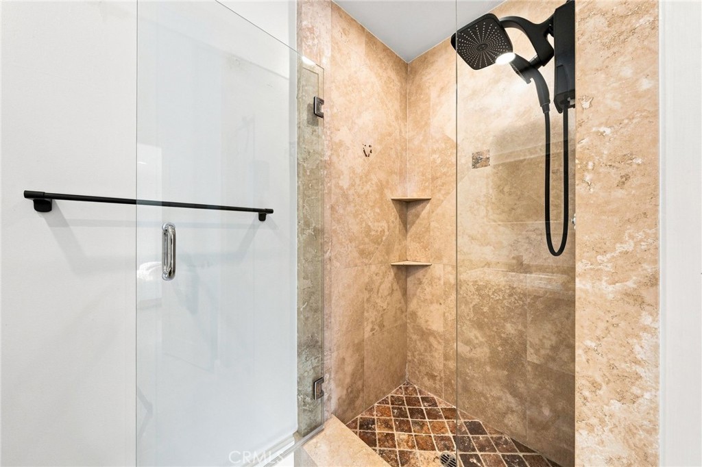 Guest Bathroom - 1000 Dover Drive, Newport Beach CA 92660 - photo 34