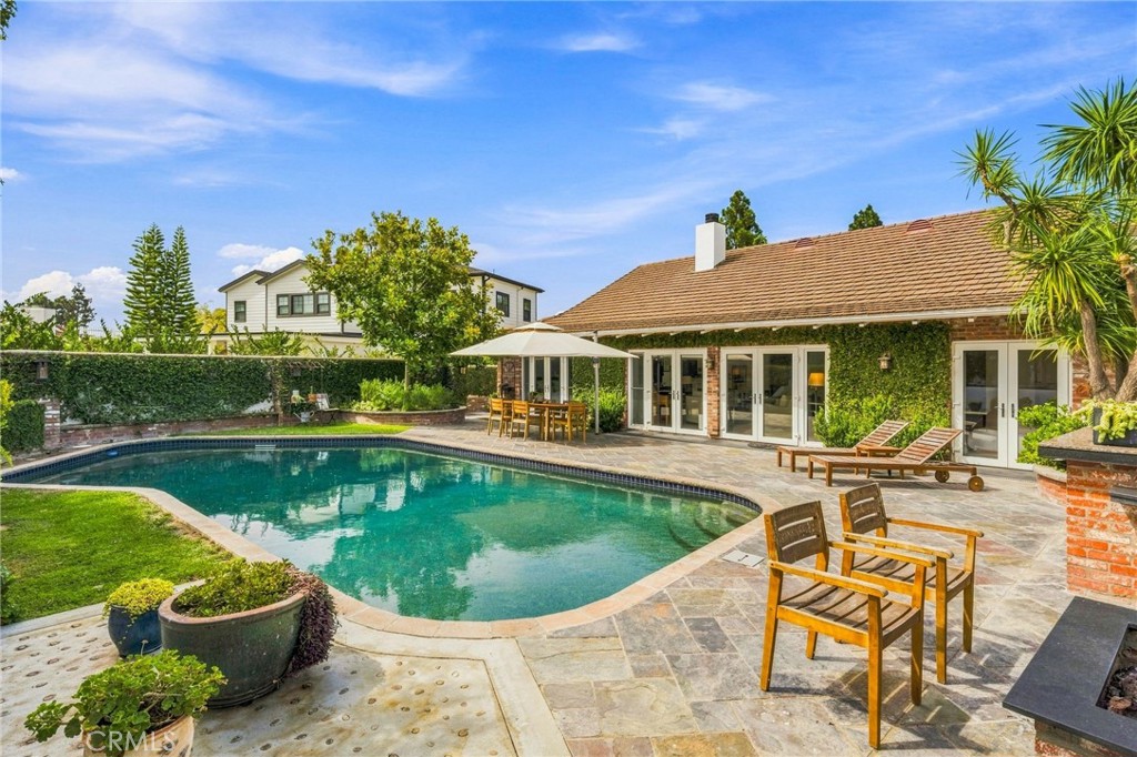 1000 Dover Drive, Newport Beach CA 92660 - photo 48