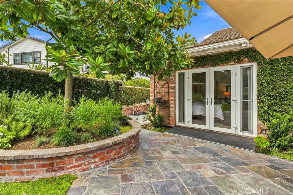 1000 Dover Drive, Newport Beach CA 92660 - photo 52